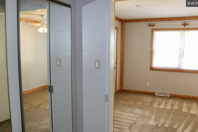 bedroom - House near downtown