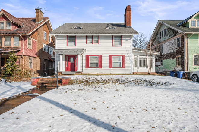 Outside Street View - 11115 Wade Park Ave-Single Family Home for Rent on Campus