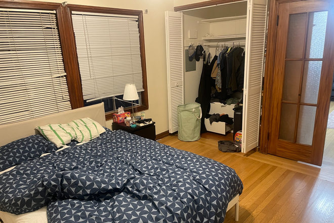 Bedroom - Summer 1b1b apartment northside close to campus