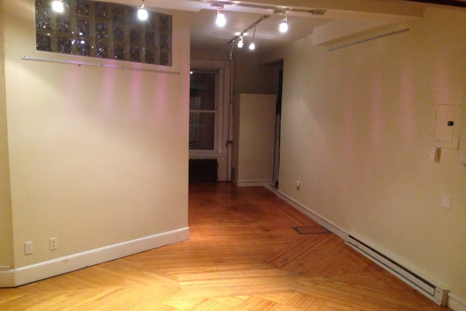 Living Dining - Lovely 2 bedroom apartment on St Stephen St