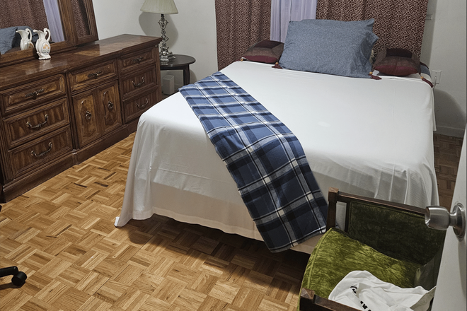 Bedroom B: $880 Private room with Queen sized bed - 1 Private room in a shared 2 Bedroom Apartment at Rosemount Drive, Scarborough! Utilities included!