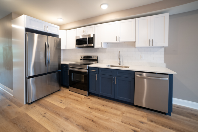 Kitchen - New Construction Luxury 5 Bed 5 Bath With ROOF DECK Apartments