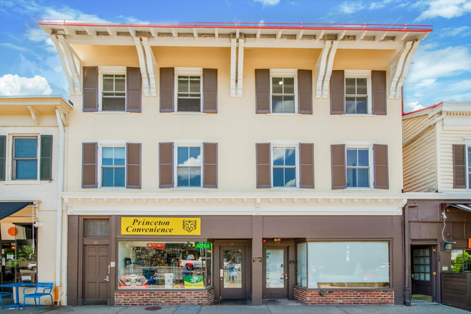 Exterior - 2BR apt-Nassau St-Princeton