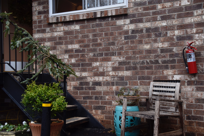 Front entrance - Great downtown Decatur location, convenient to the Marta line