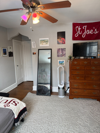 Entrance and walk in Closet on the side. - 1 Bedroom in Shared Living Space | Directly Across from Mandeville Hall and Post Hall. House