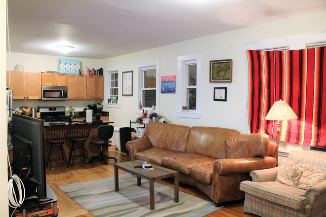 Call NOW for showings! 617-236-8600 - HILLSIDE ST - FLOOR THRU 5BR ON MISSION HILL AVAIL *9/1/2026* W/ 2 BATH, LNDRY IN BLDNG, RNTL PRKNG Apartments