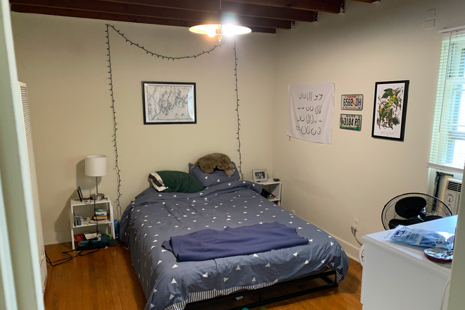 bedroom1 - Walk to Class, the stadium, or the hospital Apartments