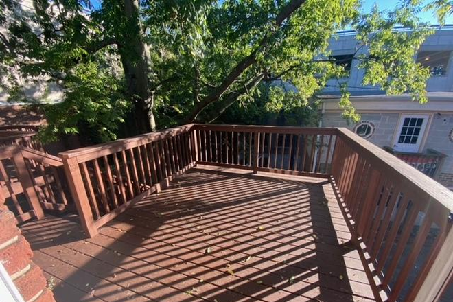 Rear deck - 1200-1300 Block of West Cary Street/VCU/Fan Area - Nice Large House