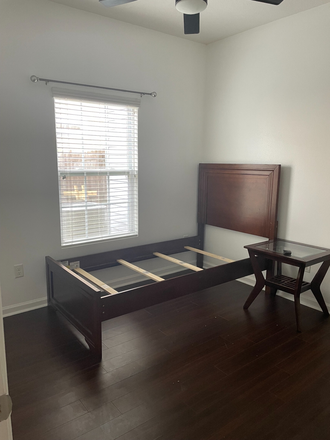 bedroom 1 - Housing off campus