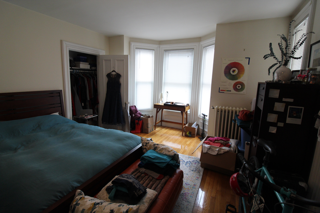 2 - Cozy pet friendly apartment convenient to HBS and KSG.