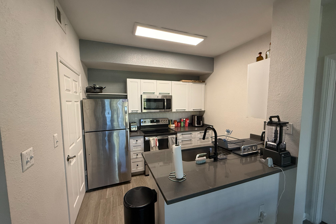 Kitchen - The Lofts