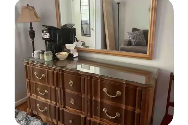 dresser - Private Room w/ House Access