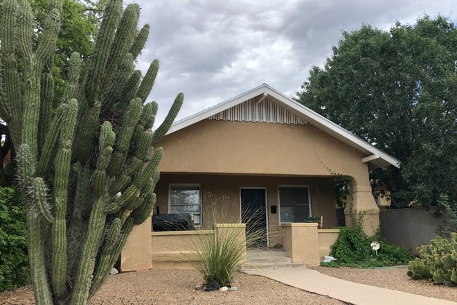 Outside street view - Charming West University Bungalow – Steps from UA & 4th Ave! (2 bedroom + den, and 1 bath).