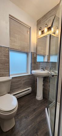 Bathroom - 3 Bedroom Furnished Townhome, 10-min Walk from Campus