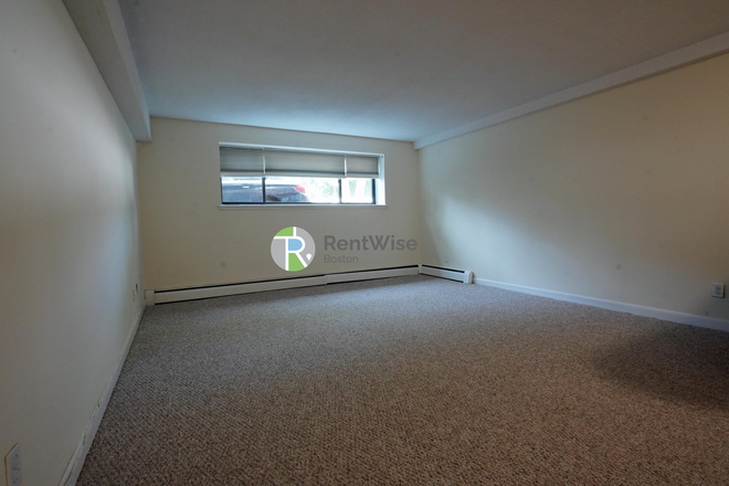 1 - AUG 2026 – West Cambridge Studio with Heat & Hot Water Included, Elevator Building! No Broker Fees! Apartments