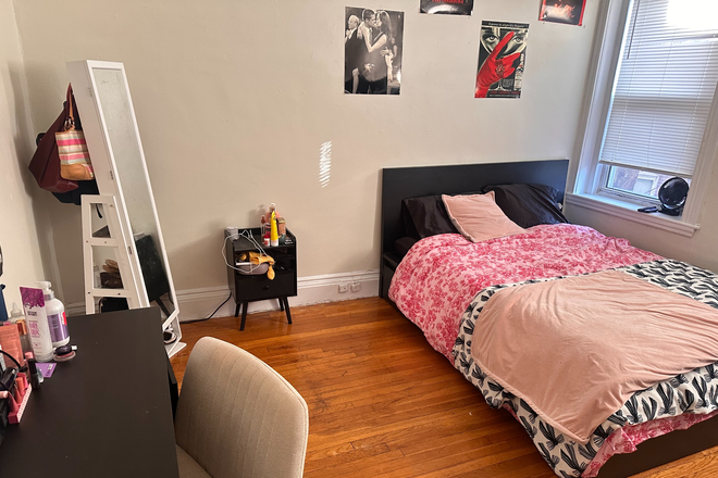 Bedroom - Beautiful Apartment located near BU campus for an amazing price
