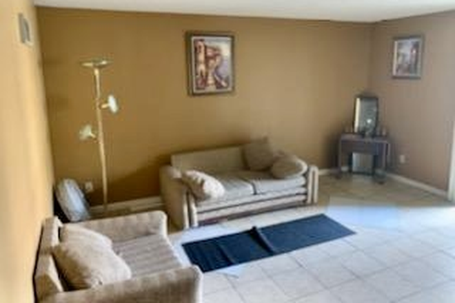 Living room - Verano condominium 2 bedroom/2 bathroom