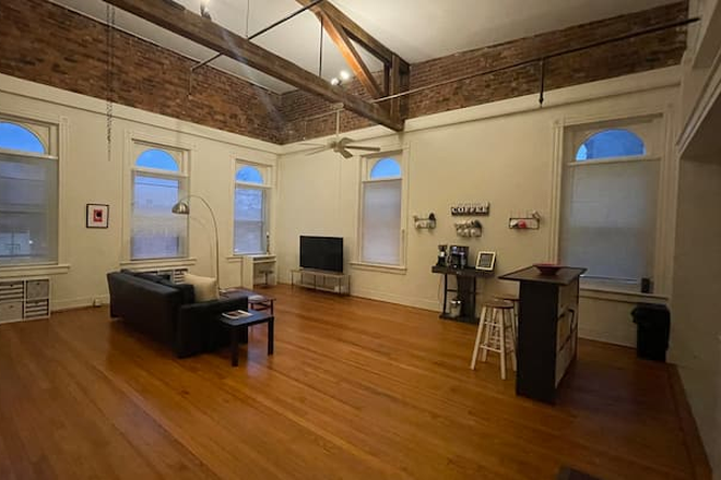 Bar - Loft in Downtown Richmond