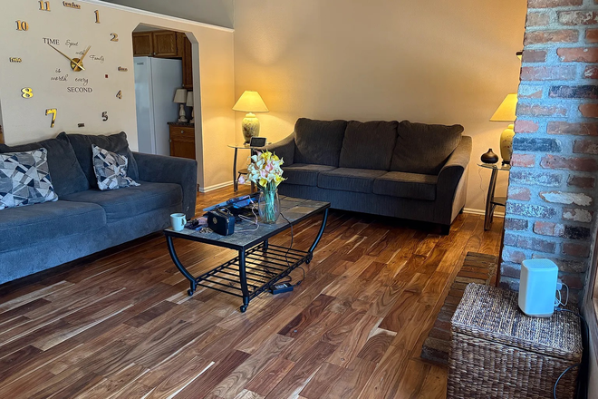 Living Room - Room for rent