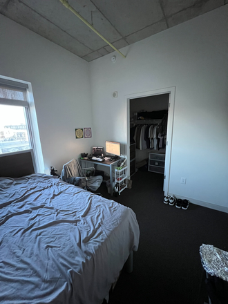 Bedroom - Summit Apartment, 4 bed 4 bath, Private room & Bath