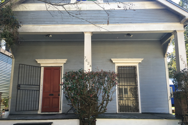 Outdoor street view - 4Br/2Ba blocks from Tulane/Loyola University!