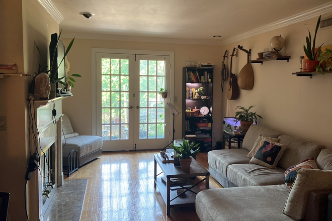 Living room - Condo on Hillsboro Pike