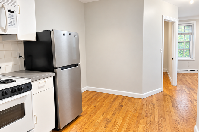 1 - Value 2 bed Beacon Hill Close to Campus No Fee Avail now or 10-1 Apartments