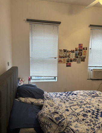 Bedroom - 58 Westland Ave SUMMER SUBLET