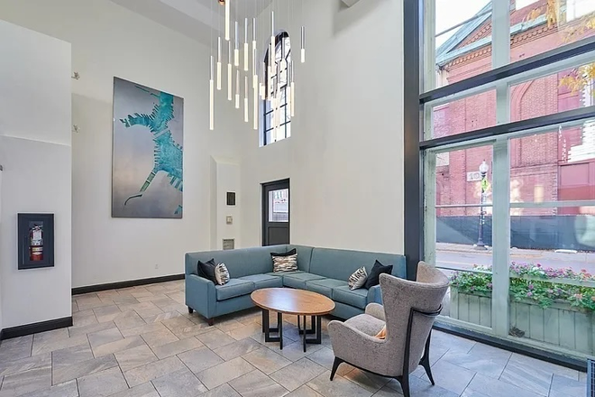 Building Waiting Area - Fully Furnished 2BR / 2BA Charlestown Navy Yard Apartments