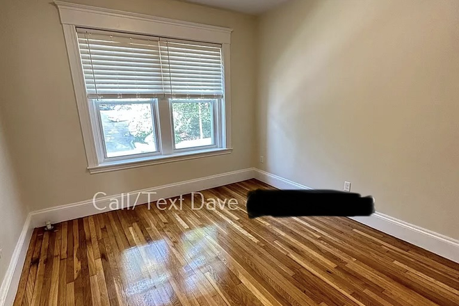Bedroom - Apartment near Coolidge Corner & B, C, D green lines