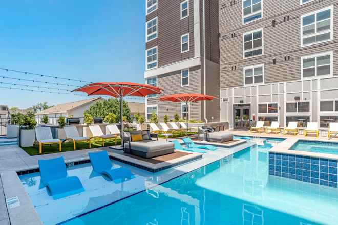 Swimming pool - Union Tuscaloosa