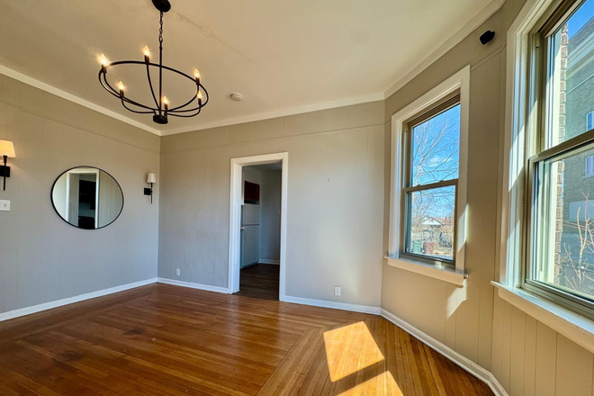 1st floor Dining Room - House For Rent - 6 Bedrooms