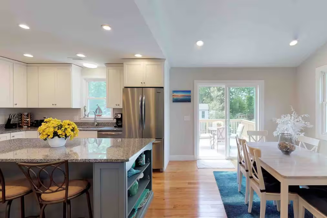 Stunning Kitchen - Second Semester - Stunning Narragansett Rental