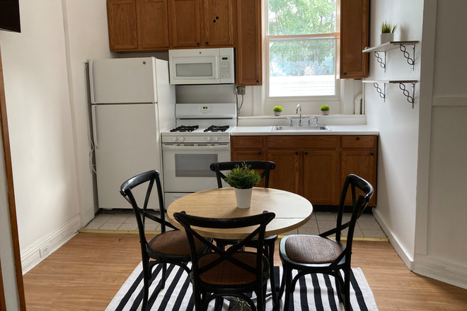Kitchen Space - 1 BR $800 Right By Foster Station On Foster and Maple Avenue