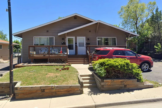 Exterior - 3-Bedroom Triplex Unit Two Blocks from CU Boulder 790 30th Street, Unit B | Boulder, CO 80304
