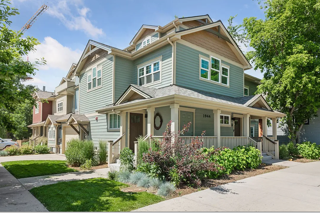 The house - Room available in gorgeous furnished house close to campus and Pearl