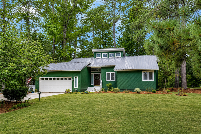 Front View of the House - 2 Bedrooms for Rent for 2 Female Students, 2026-2027 School Year