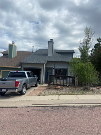 front of the house - Rent discount for students!!!