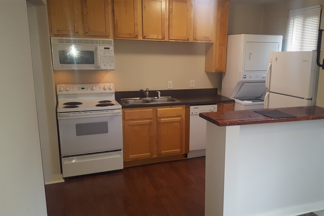 GREAT KITCHEN-WASHER/DRYER INCLUDED - MOVE IN READY-WASHER/DRYER INCLUDED! Apartments