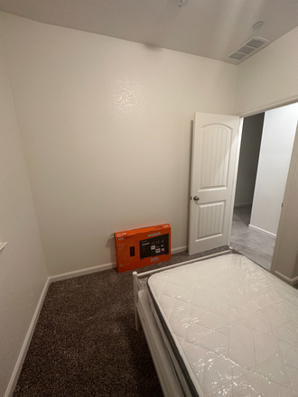 Bedroom #1 - Bellevue Ranch 3 bed 2 bath House