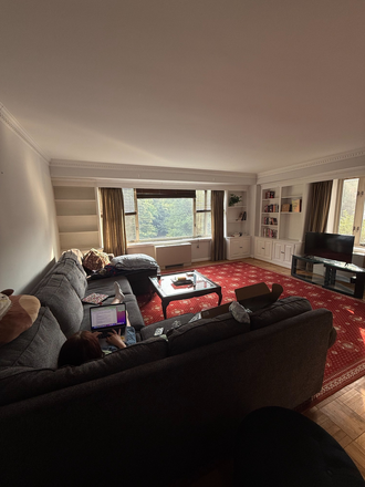 Living Room - Greenbriar condo, very close to campus