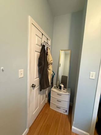 Bedroom - Subletting private bedroom for students in 3B1B apartment