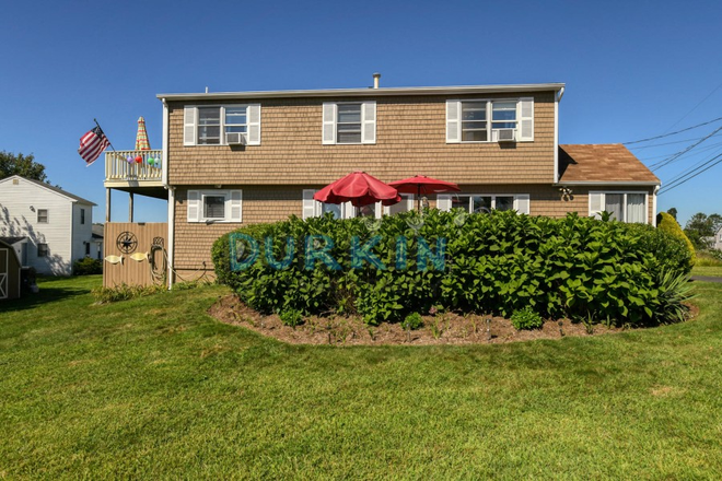 Exterior - Charming House with Amazing Outdoor Space for 3 People