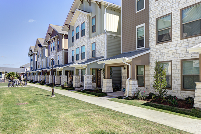 U Centre at Northgate - U Centre at Northgate Apartments