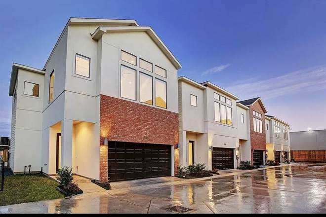New build, gated community - Modern New Home