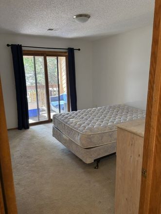 Bedroom - Walk or Bike to Campus / Gold Run / 1 Roommate needed to shared 3 BR Condo w 2 other students