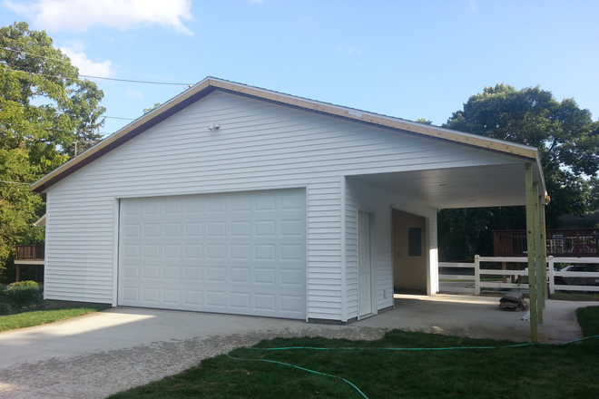 Two car garage - Location, Location, Location.   House is one block from UIHC.