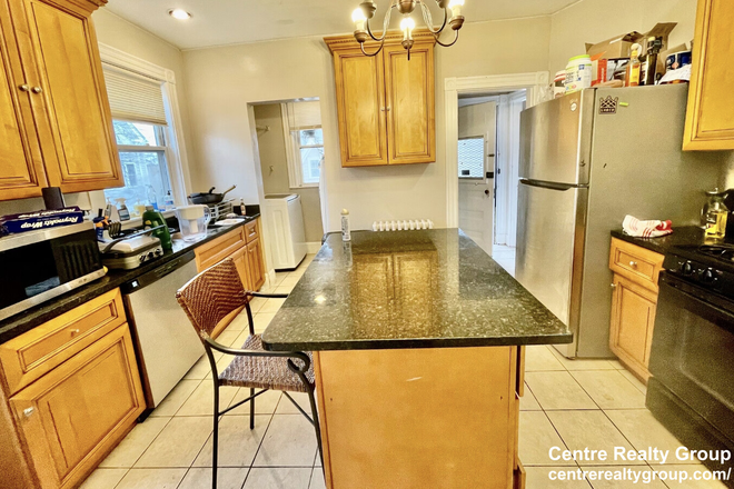 living - 6 BED WITH IN-UNIT LAUNDRY!! ONLY HALF BROKER FEE!! 9/1/26!! Apartments