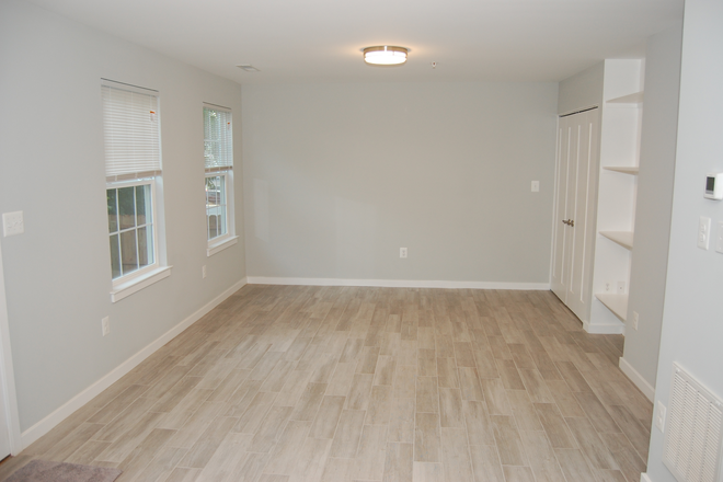 Livingroom - Large rooms with private bathrooms **ONE ROOM LEFT** House