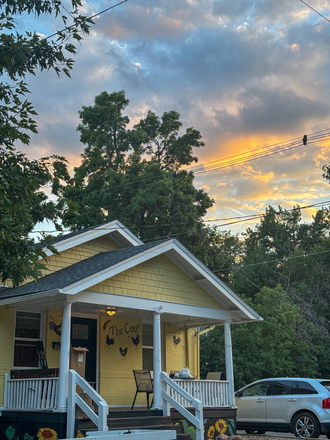 Outside street view - Spring Sublease on College Ave 5 min walk to campus